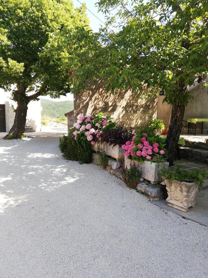 Apartments Renata - Brseč Buitenkant foto